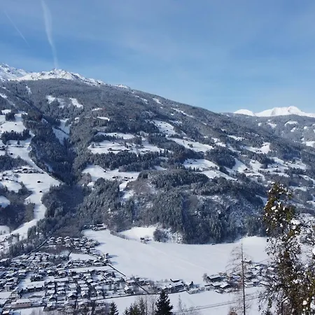 Kroell By Interhome Aschau Im Zillertal